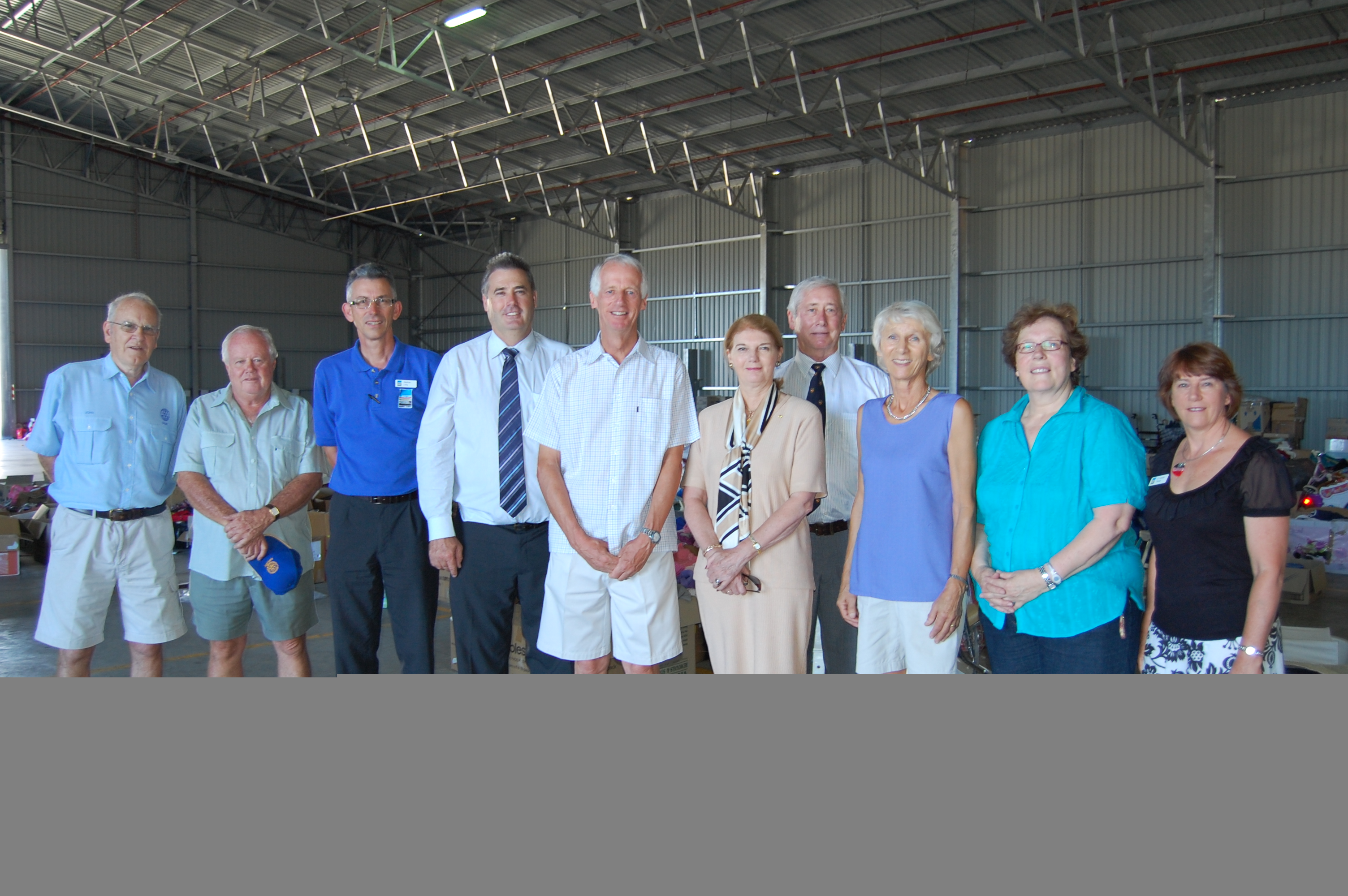 1102_QLD_Governor_visit_distribution_centre