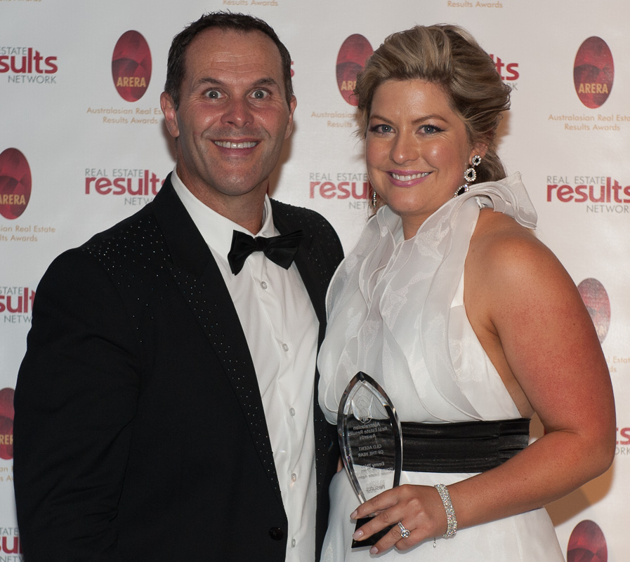 Qld Agent of the Year EmmyThies with Michael Sheargold
