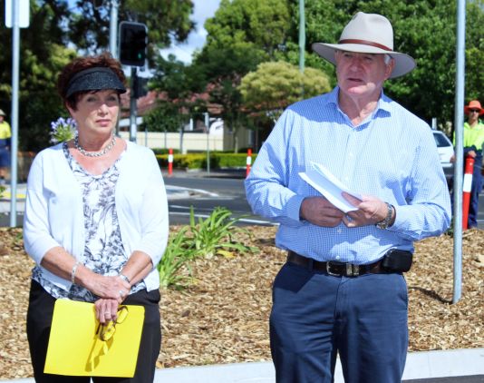 Cr Carol Taylor and Mayor Paul Antonio