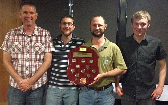 Toowoomba team field safety day june 2014-c